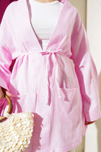 https://cdn.pazarium.com.tr/muslin-belden-baglamali-kimono-pembe-635086-15-B.jpg