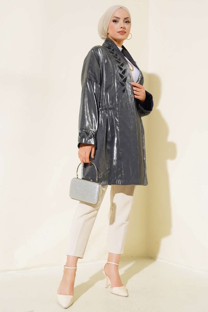 Nakış İşlemeli Parlak Kimono