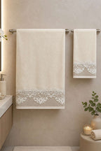https://cdn.pazarium.com.tr/nakisli-dantelli-2li-banyo-ve-el-havlu-seti-asorti-4-797383-19-B.jpg