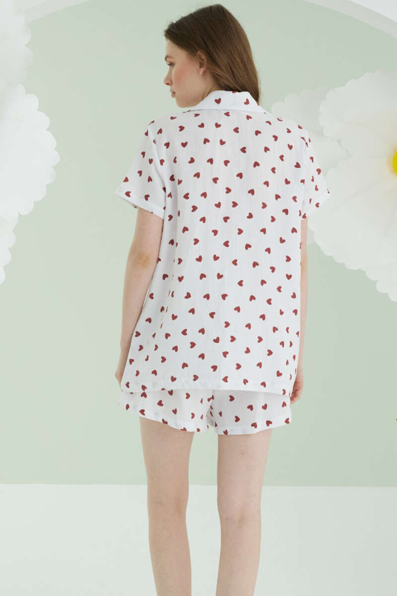 https://cdn.pazarium.com.tr/nbb-kalpli-dugmeli-sort-keten-pijama-takim-ekru-620486-14-B.jpg