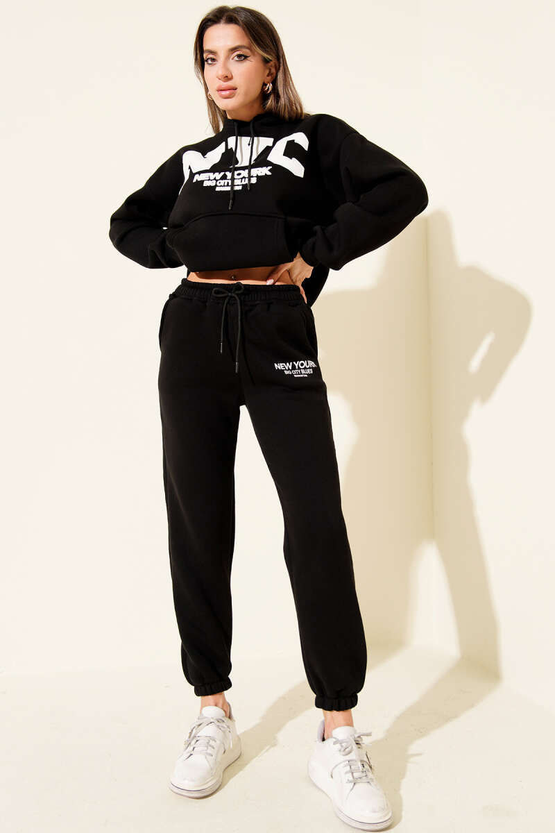 https://cdn.pazarium.com.tr/nyc-baskili-uc-iplik-sweat-ikili-takim-siyah-704601-17-B.jpg