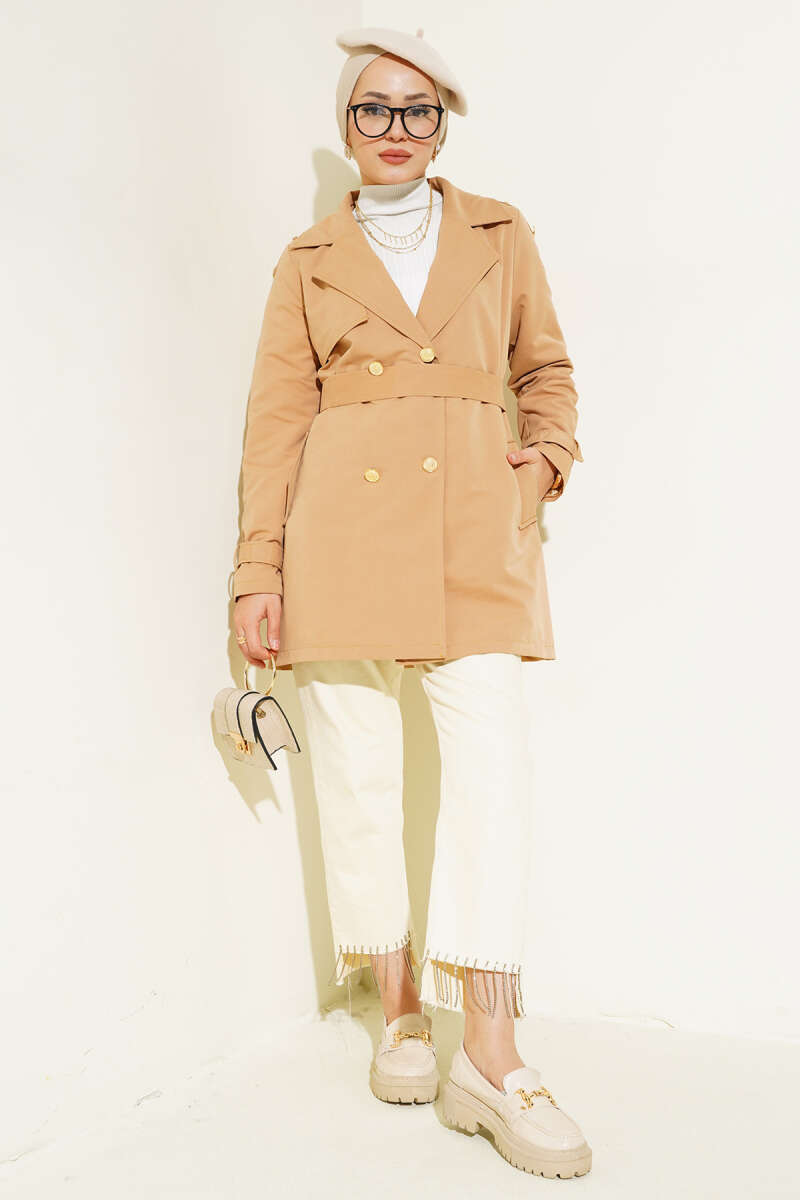 https://cdn.pazarium.com.tr/omuz-apoletli-kisa-trenckot-camel-540032-12-B.jpg