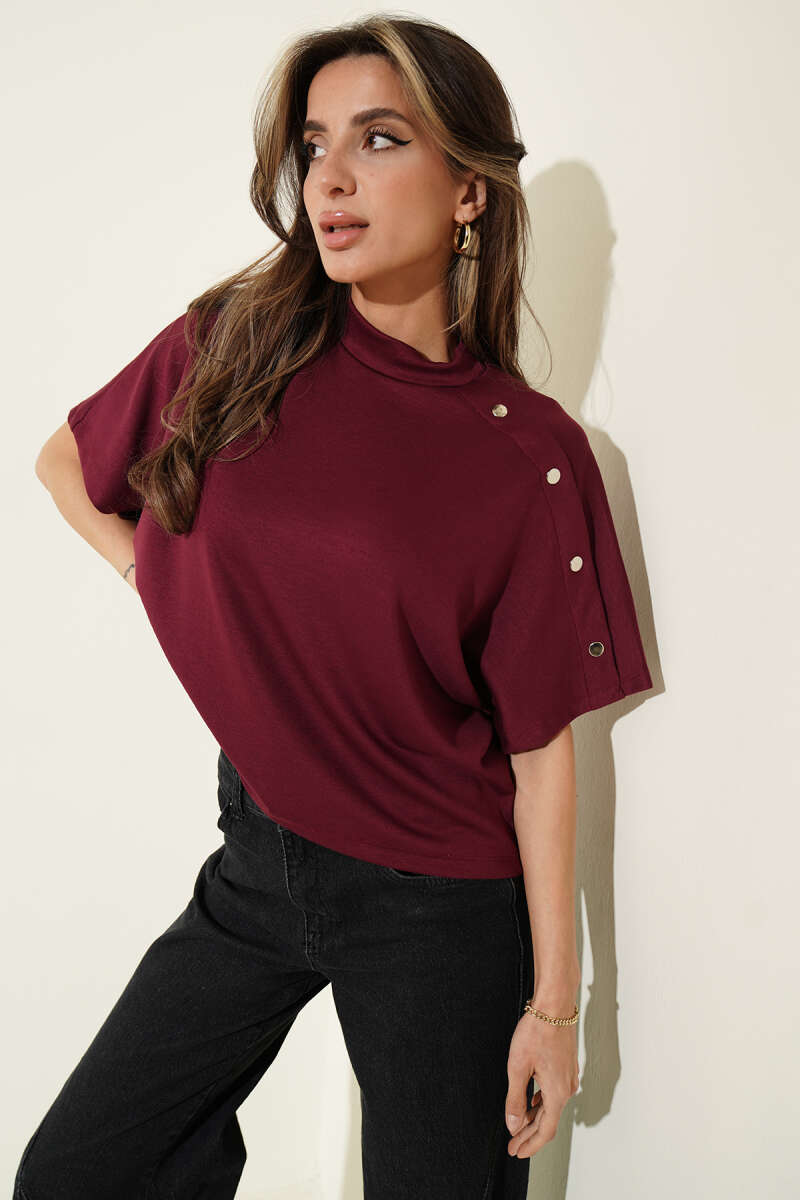 Omuz Detaylı T-shirt