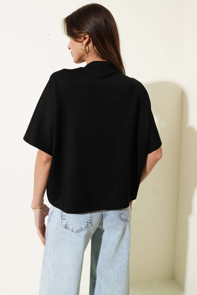 Omuz Detaylı T-shirt