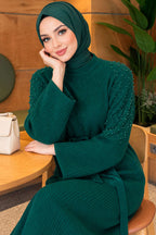 https://www.pazarium.com.tr/omuz-inci-detayli-triko-elbise-zumrut-832765-20-B.jpg