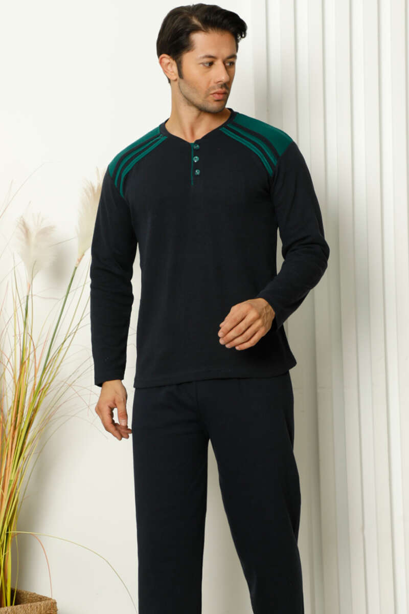 https://cdn.pazarium.com.tr/omuz-seritli-dugmeli-erkek-pijama-takimi-lacivert-yesil-582855-13-B.jpg