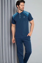 https://cdn.pazarium.com.tr/omuz-seritli-kisa-kol-erkek-pijama-takimi-indigo-606336-14-B.jpg