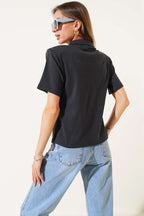 https://cdn.pazarium.com.tr/omuz-vatkali-fermuarli-t-shirt-siyah-635200-15-B.jpg