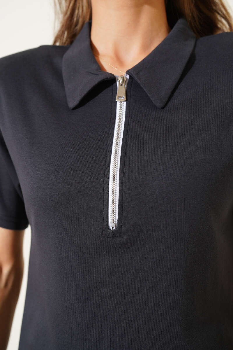 https://cdn.pazarium.com.tr/omuz-vatkali-fermuarli-t-shirt-siyah-635202-15-B.jpg