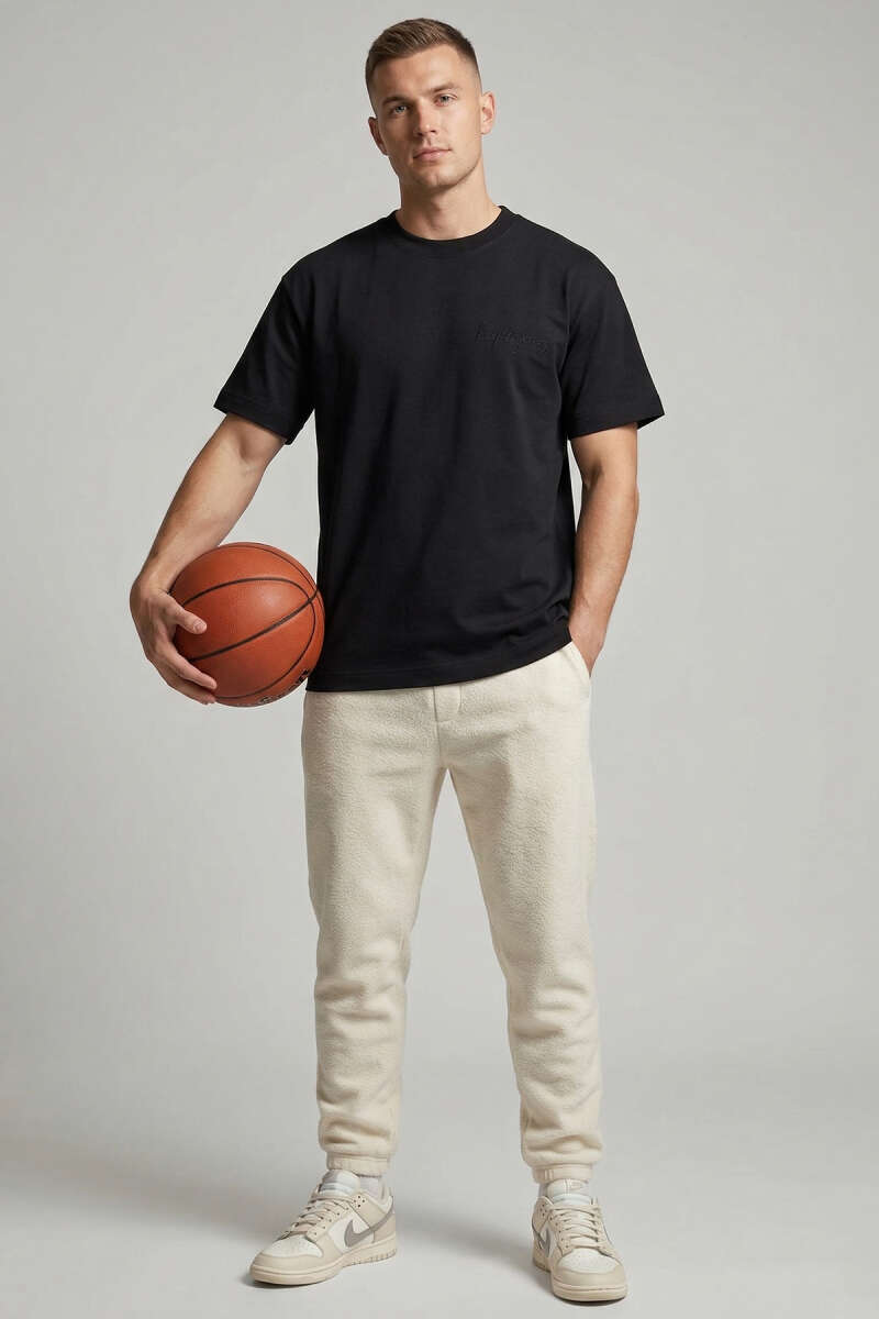 https://cdn.pazarium.com.tr/on-ve-arka-nakisli-oversize-erkek-t-shirt-siyah-756980-18-B.jpg