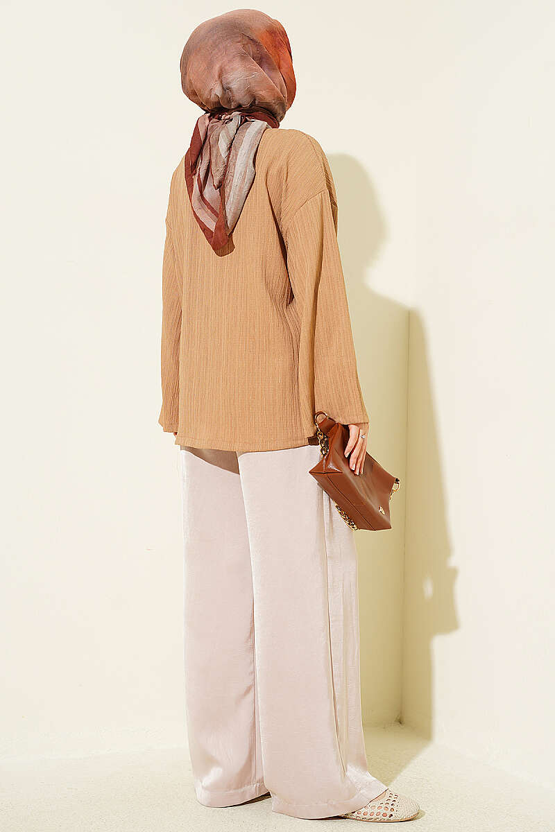 https://cdn.pazarium.com.tr/onu-bagcikli-agac-kabugu-kimono-latte-797623-19-B.jpg