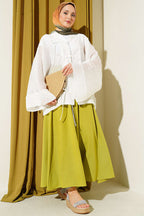 https://cdn.pazarium.com.tr/onu-bagcikli-oversize-tul-kimono-beyaz-797439-19-B.jpg