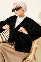 https://cdn.pazarium.com.tr/onu-bagcikli-sakalli-kisa-kimono-siyah-709538-17-B.jpg