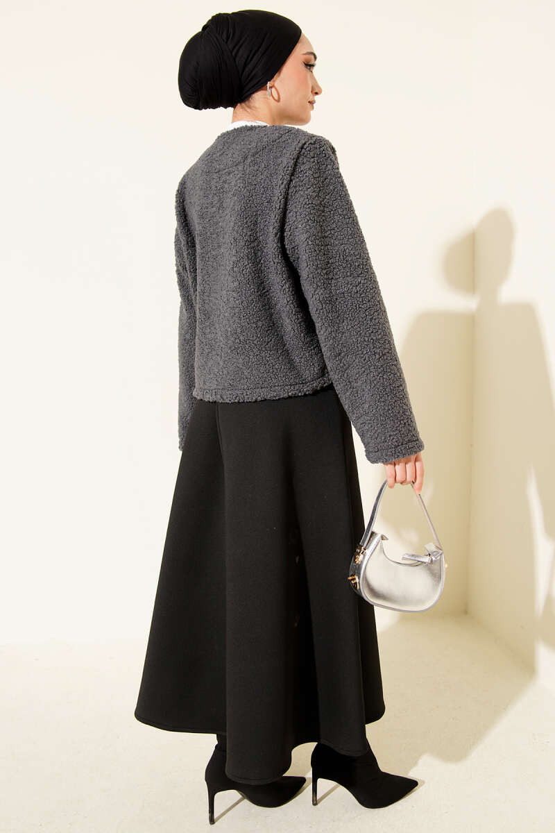 https://cdn.pazarium.com.tr/onu-baglamali-buklet-kisa-kimono-fume-709633-17-B.jpg