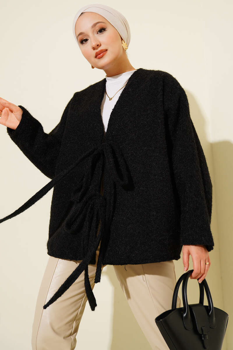 https://cdn.pazarium.com.tr/onu-baglamali-kase-kimono-siyah-680879-13-B.jpg
