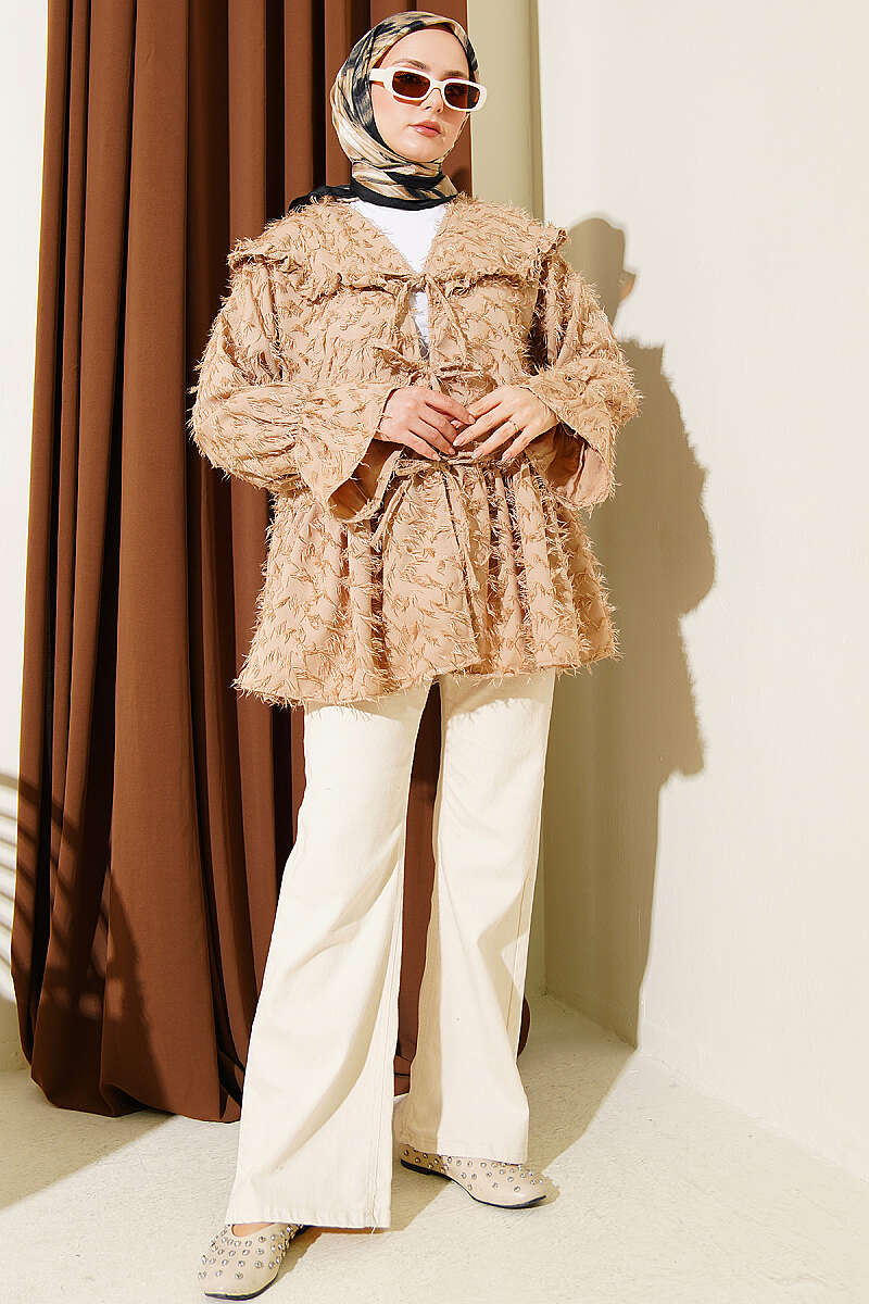 https://cdn.pazarium.com.tr/onu-baglamali-puskullu-kimono-bej-768588-18-B.jpg