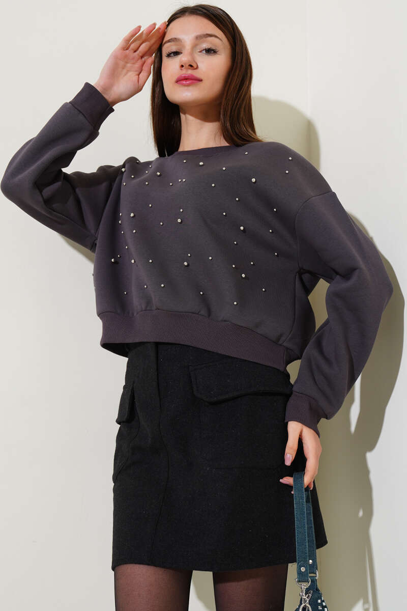 Önü Boncuklu Üç İplik Kısa Sweatshirt