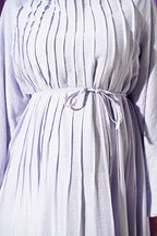 https://cdn.pazarium.com.tr/onu-dikis-detayli-ip-bagcikli-elbise-lila-813070-20-B.jpg