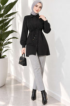 https://cdn.pazarium.com.tr/onu-gupur-detayli-bagcikli-gomlek-siyah-836697-19-B.jpg
