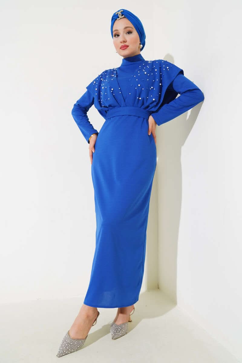 Önü İncili Kuşaklı Elbise