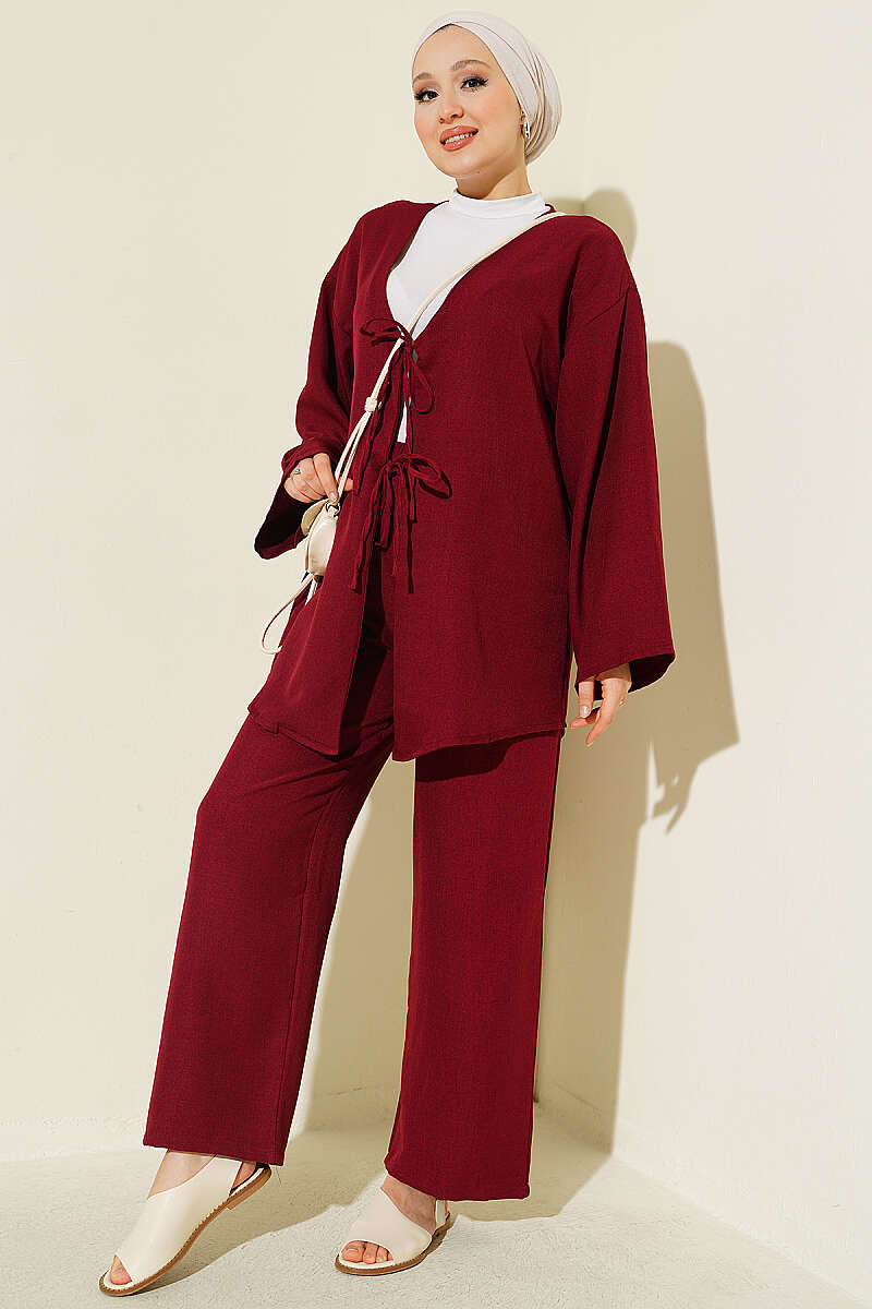 https://cdn.pazarium.com.tr/onu-ip-bagcikli-kimono-ikili-takim-bordo-810150-20-B.jpg