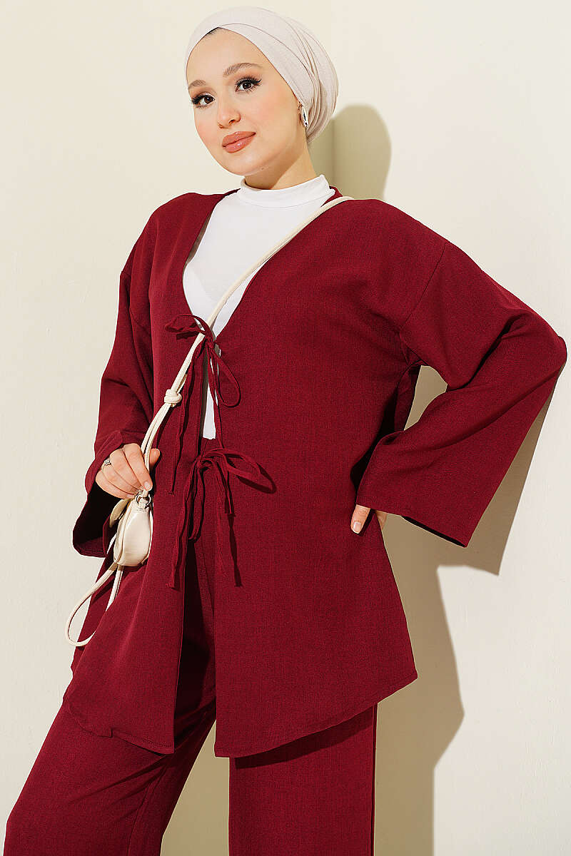 https://cdn.pazarium.com.tr/onu-ip-bagcikli-kimono-ikili-takim-bordo-810151-20-B.jpg