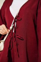 https://cdn.pazarium.com.tr/onu-ip-bagcikli-kimono-ikili-takim-bordo-810153-20-B.jpg