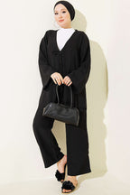 https://cdn.pazarium.com.tr/onu-ip-bagcikli-kimono-ikili-takim-siyah-810717-20-B.jpg