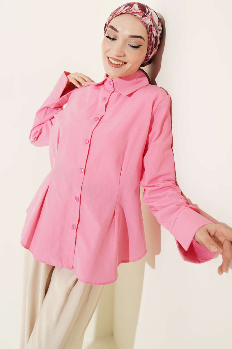 https://cdn.pazarium.com.tr/onu-pens-detayli-kisa-gomlek-pembe-755040-18-B.jpg