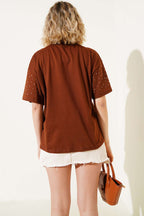 https://cdn.pazarium.com.tr/onu-tas-suslemeli-t-shirt-kahve-598801-14-B.jpg