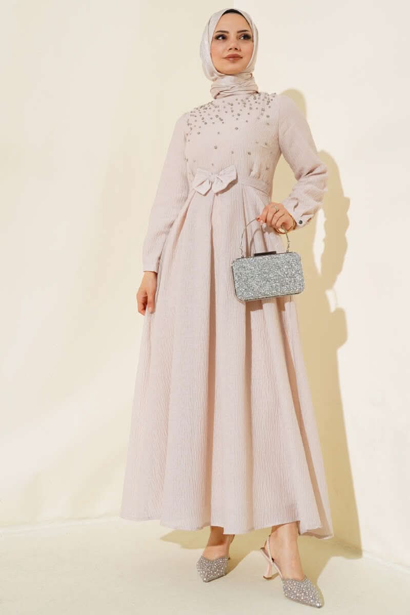 Önü Taşlı Elbise