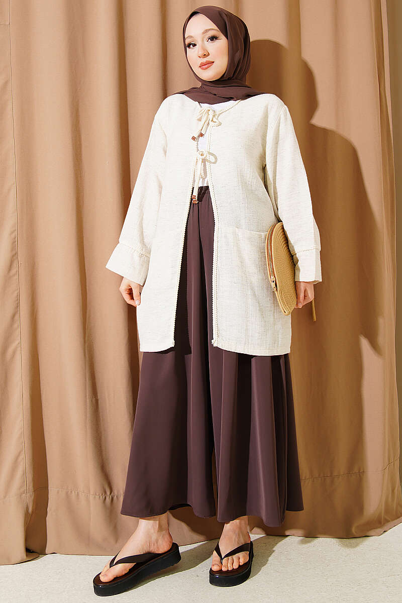 https://cdn.pazarium.com.tr/orgu-biyeli-baglamali-keten-kimono-bej-810301-14-B.jpg