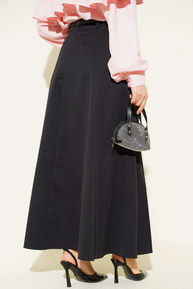 Knitted Belted Chambray Skirt