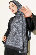 https://cdn.pazarium.com.tr/otantik-motifli-desenli-sal-siyah-fume-823206-20-B.jpg