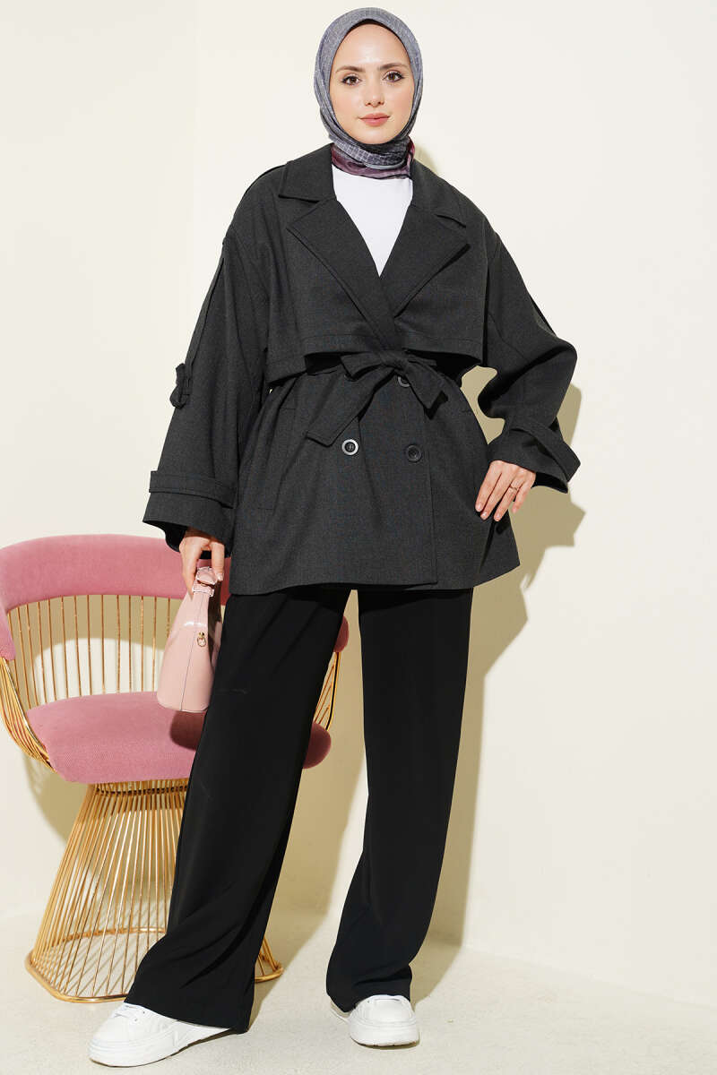 Oversize Apoletli Düğmeli Kısa Trençkot