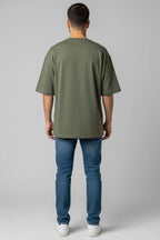 https://cdn.pazarium.com.tr/oversize-basic-erkek-tshirt-haki-705902-17-B.jpg