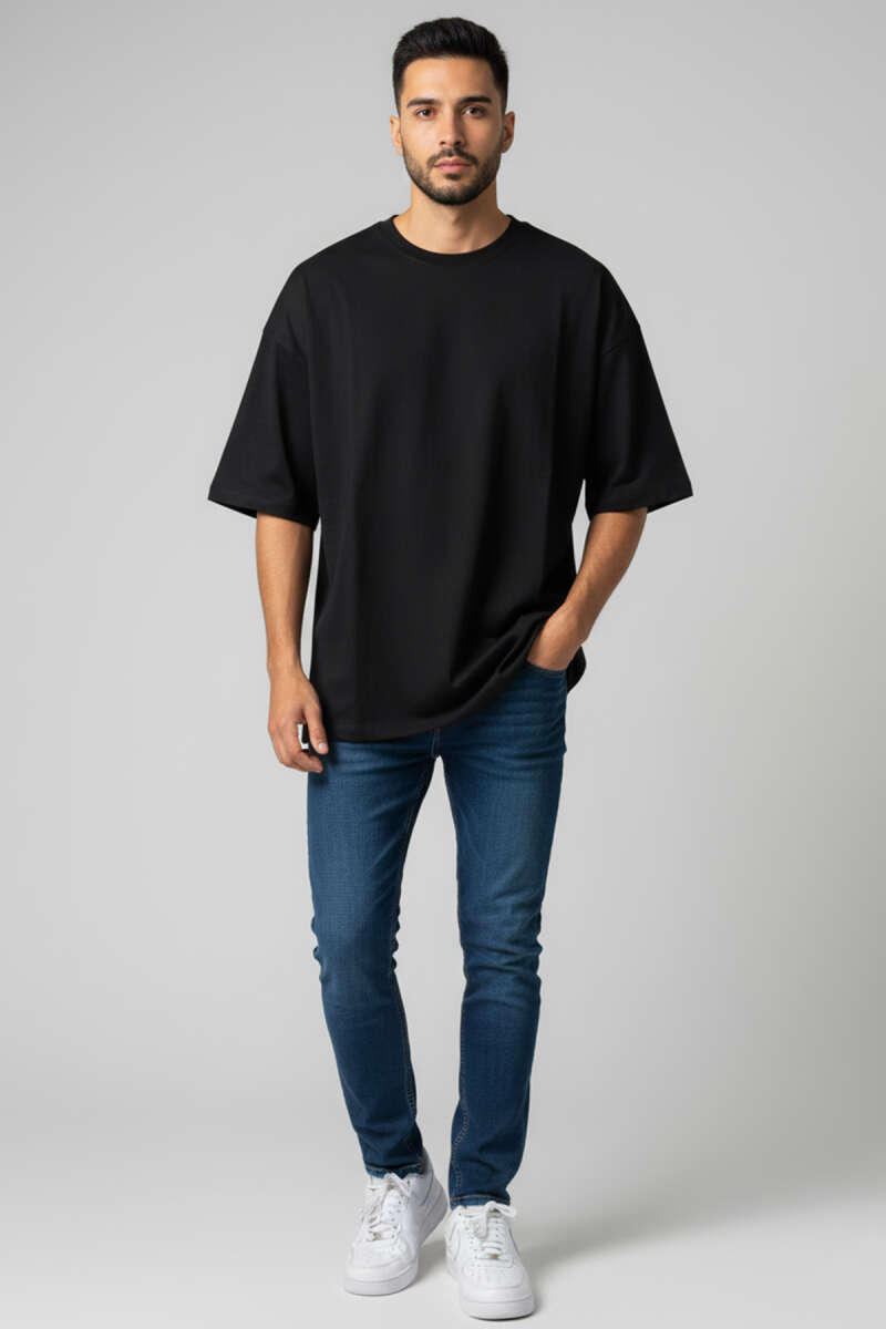 https://cdn.pazarium.com.tr/oversize-basic-erkek-tshirt-siyah-705933-17-B.jpg