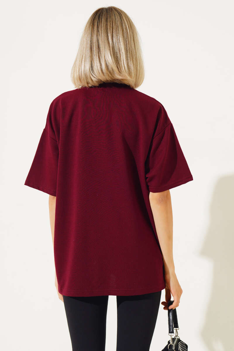 https://cdn.pazarium.com.tr/oversize-basic-t-shirt-bordo-549324-13-B.jpg