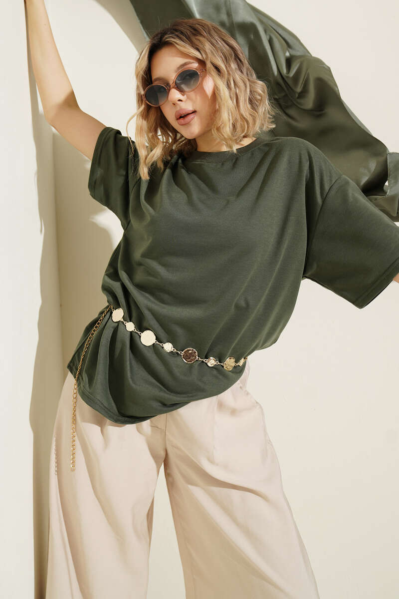 https://cdn.pazarium.com.tr/oversize-basic-t-shirt-haki-758682-18-B.jpg