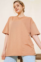 https://cdn.pazarium.com.tr/oversize-basic-t-shirt-latte-497606-11-B.jpg