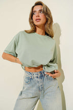 https://cdn.pazarium.com.tr/oversize-basic-t-shirt-mint-795611-19-B.jpg