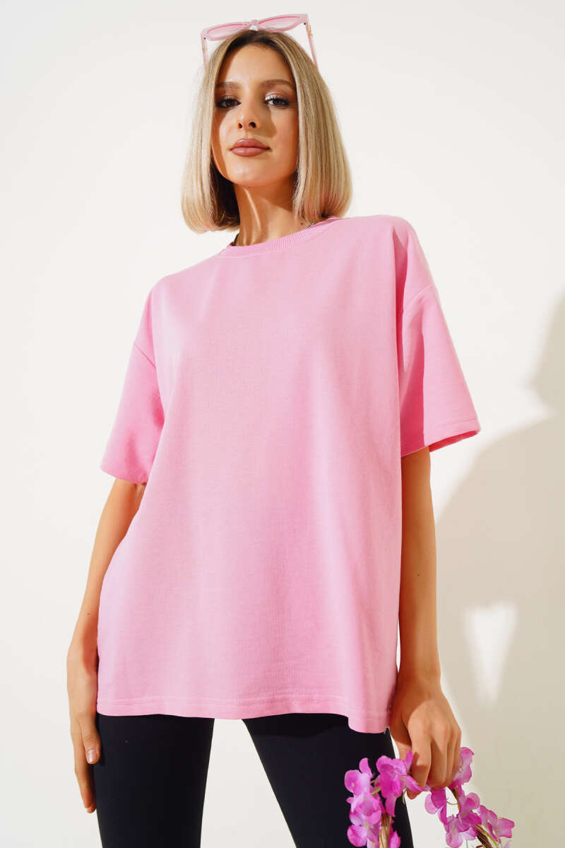 https://cdn.pazarium.com.tr/oversize-basic-t-shirt-pembe-549307-13-B.jpg