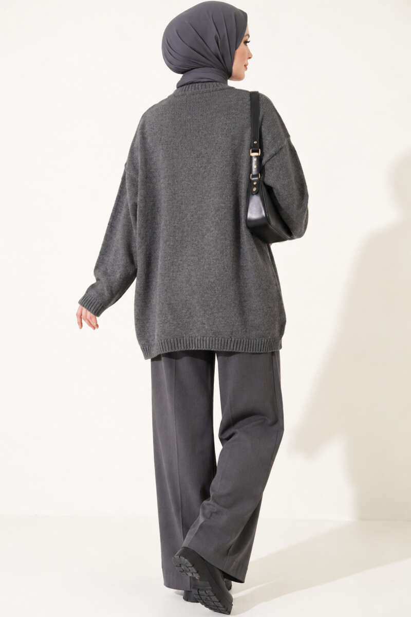 https://cdn.pazarium.com.tr/oversize-dusuk-omuz-triko-tunik-fume-827586-20-B.jpg