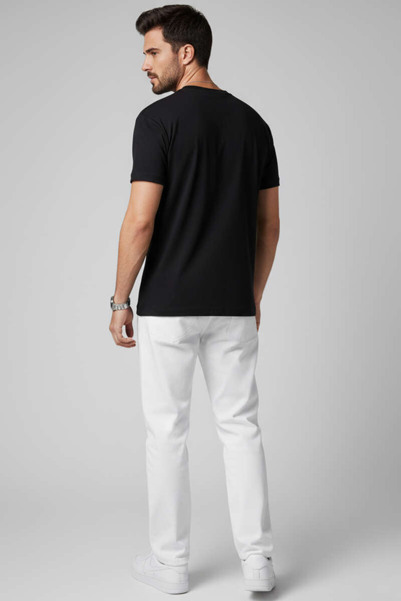 https://cdn.pazarium.com.tr/oversize-erkek-tshirt-siyah-705671-17-B.jpg