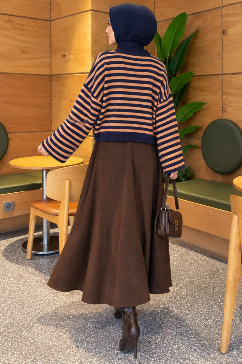 https://www.pazarium.com.tr/oversize-ince-cizgili-triko-kazak-lacivert-831437-20-B.jpg