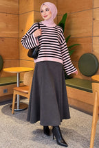 https://www.pazarium.com.tr/oversize-ince-cizgili-triko-kazak-siyah-831439-20-B.jpg