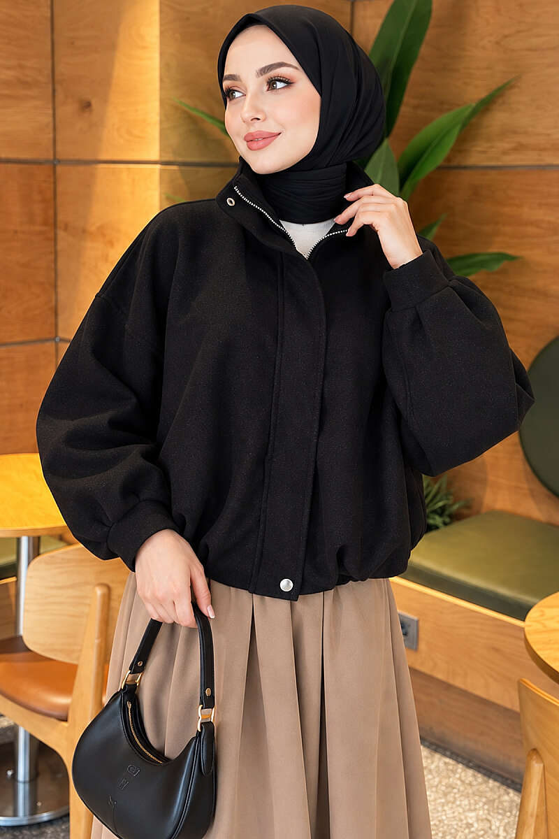 https://cdn.pazarium.com.tr/oversize-kisa-kase-ceket-siyah-838643-20-B.jpg