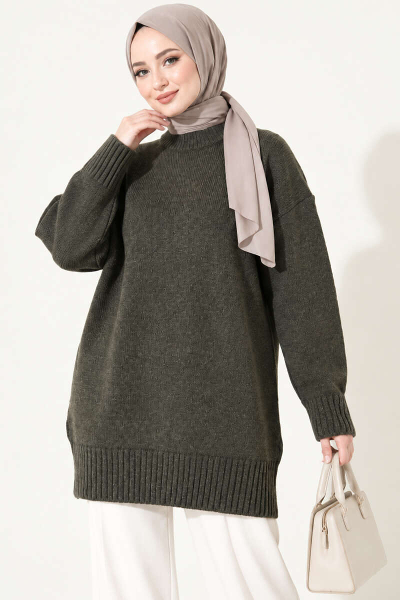 https://cdn.pazarium.com.tr/oversize-ribanali-triko-tunik-fume-822583-20-B.jpg