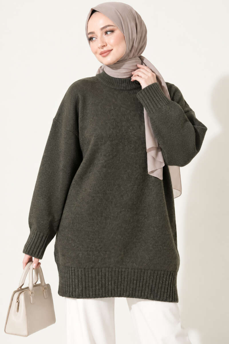 https://cdn.pazarium.com.tr/oversize-ribanali-triko-tunik-fume-822584-20-B.jpg