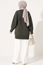 https://cdn.pazarium.com.tr/oversize-ribanali-triko-tunik-fume-822586-20-B.jpg